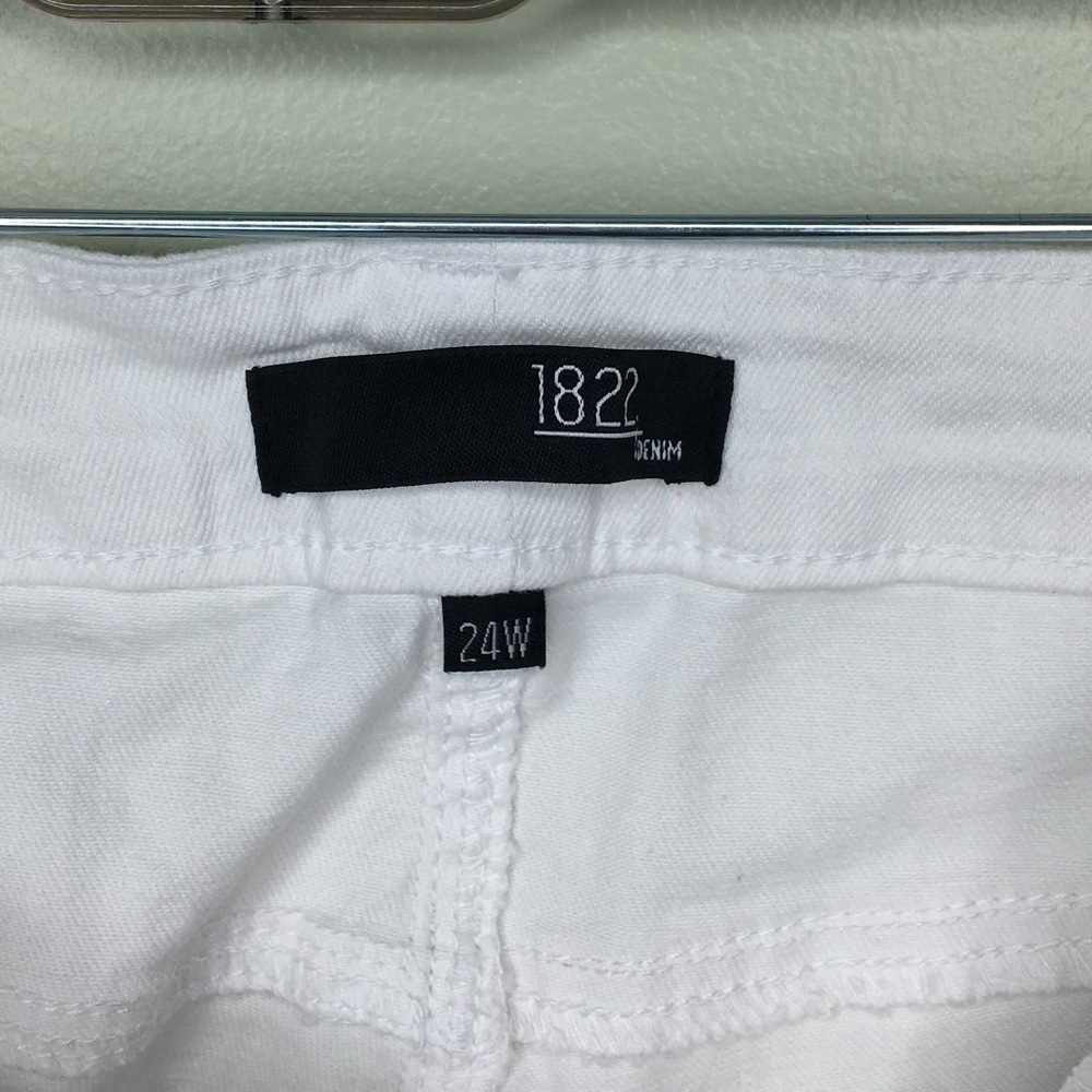1822 Denim Berlin Denim Capri Size 24W - Picture 3 of 12